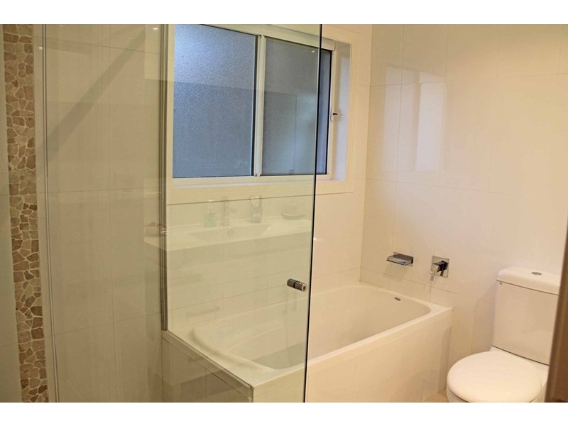 168 Avoca Drive, Green Point NSW 2251