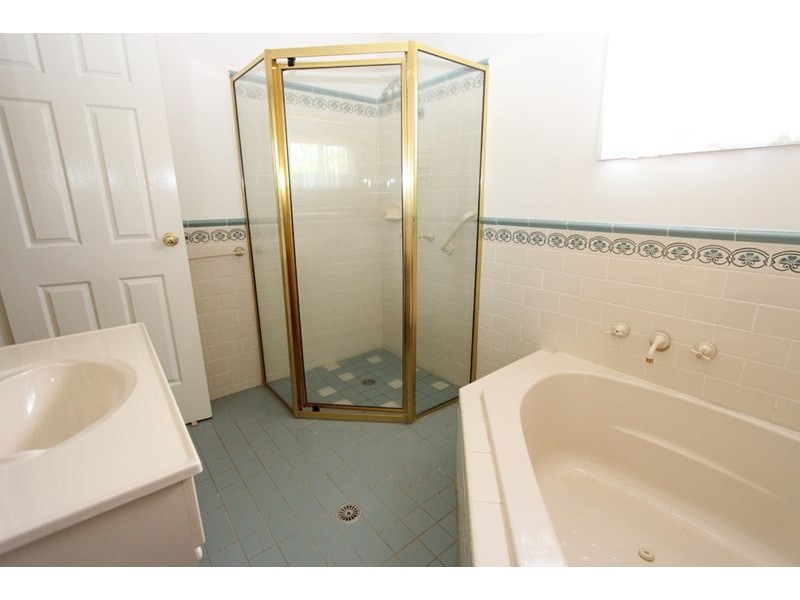 24 Second Avenue, Broadlands Estate, Green Point NSW 2251