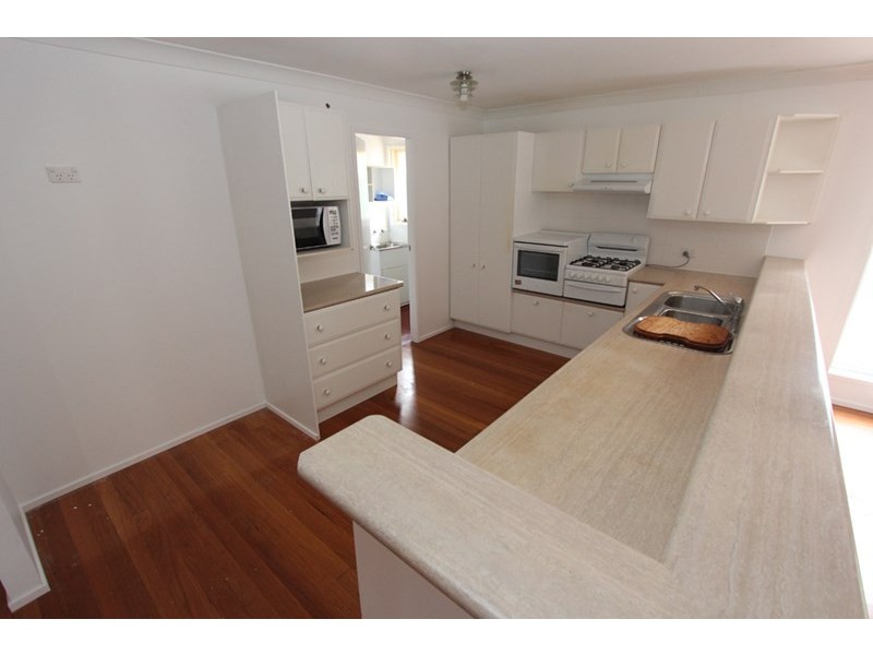 29 Greenlee Street, Green Point NSW 2251