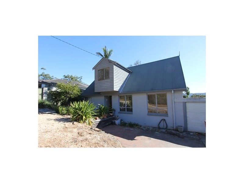 301 Avoca Drive, Green Point NSW 2251