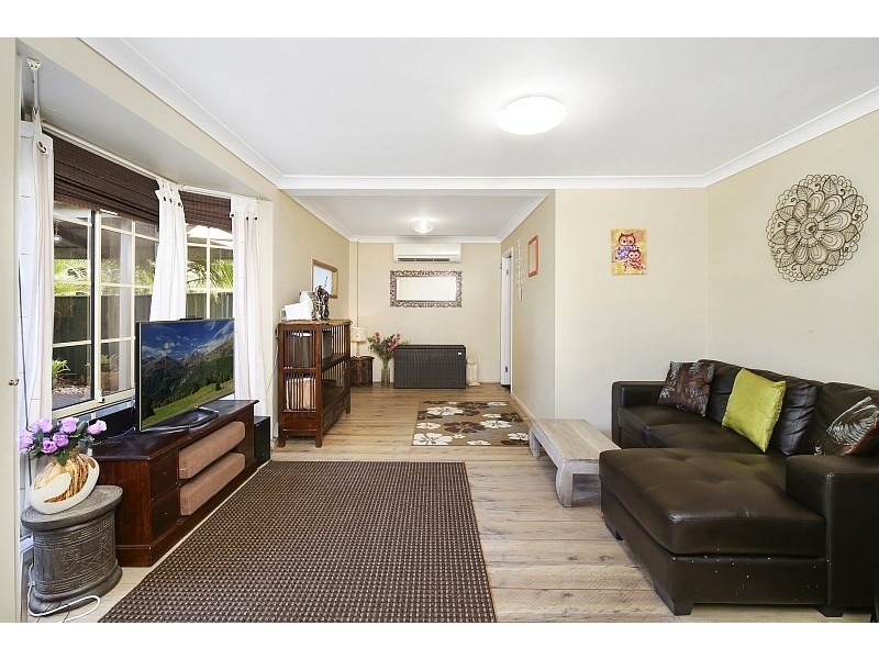 14 Greenvale Road, Green Point NSW 2251