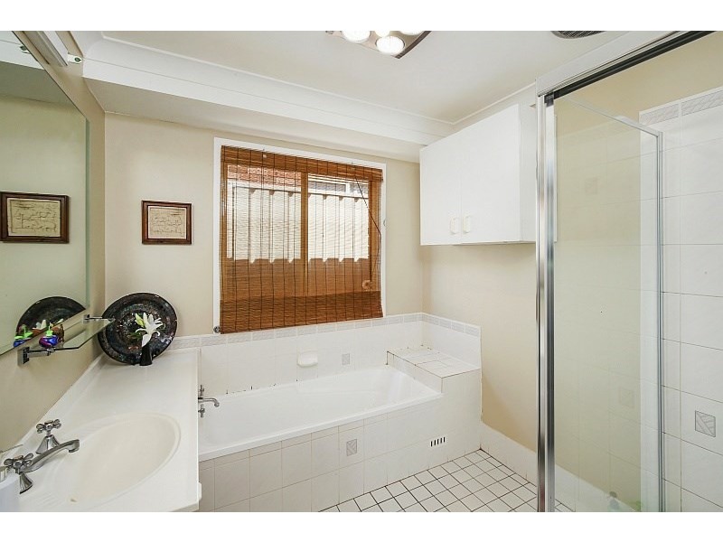 14 Greenvale Road, Green Point NSW 2251