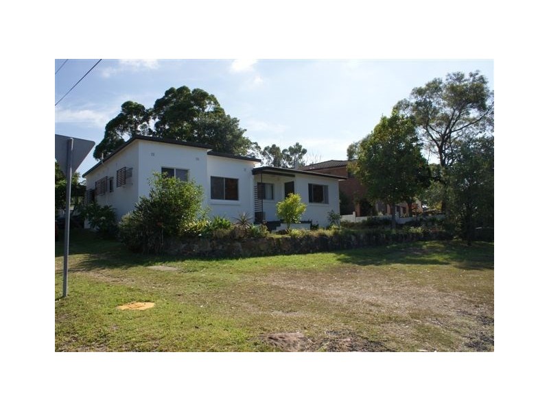 11 Wattle Crescent, Phegans Bay NSW 2256