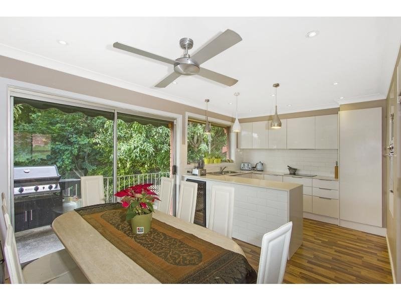 12 Grace Avenue, Point Clare NSW 2250