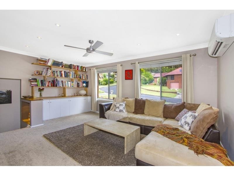 12 Grace Avenue, Point Clare NSW 2250