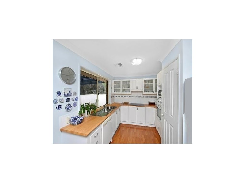 24 Belinda Close, Berkeley Vale NSW 2261