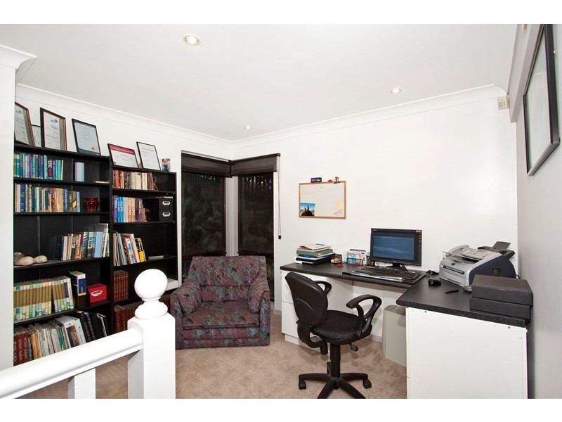 6 Lexington Parade, Green Point NSW 2251