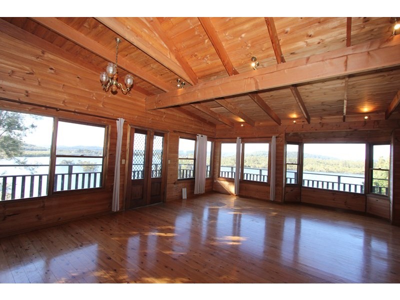 36 Henderson Road, Saratoga NSW 2251