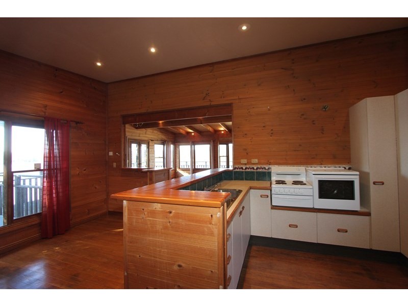 36 Henderson Road, Saratoga NSW 2251