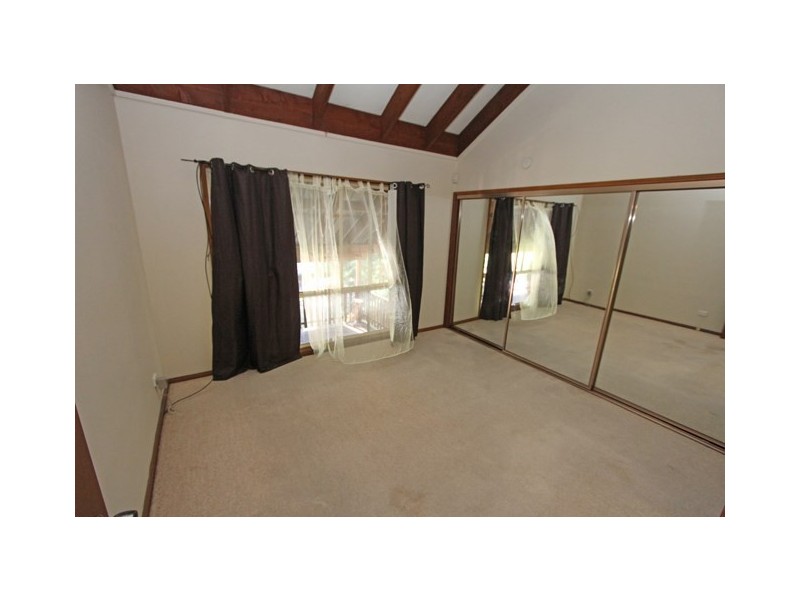11 Pamela Close, Green Point NSW 2251
