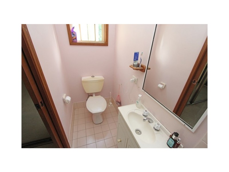 11 Pamela Close, Green Point NSW 2251