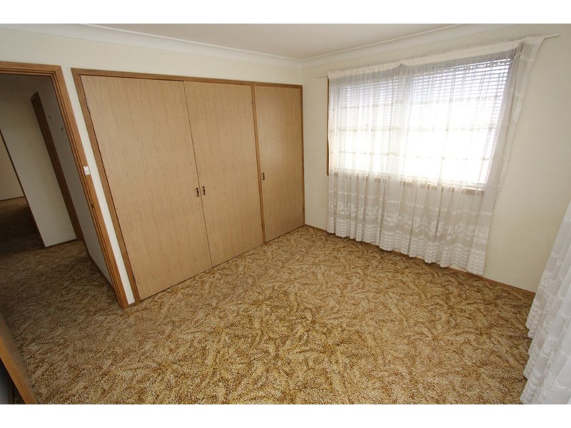 17 Berry Avenue, Green Point NSW 2251