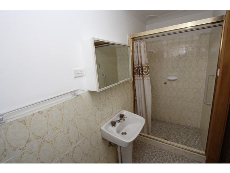 17 Berry Avenue, Green Point NSW 2251