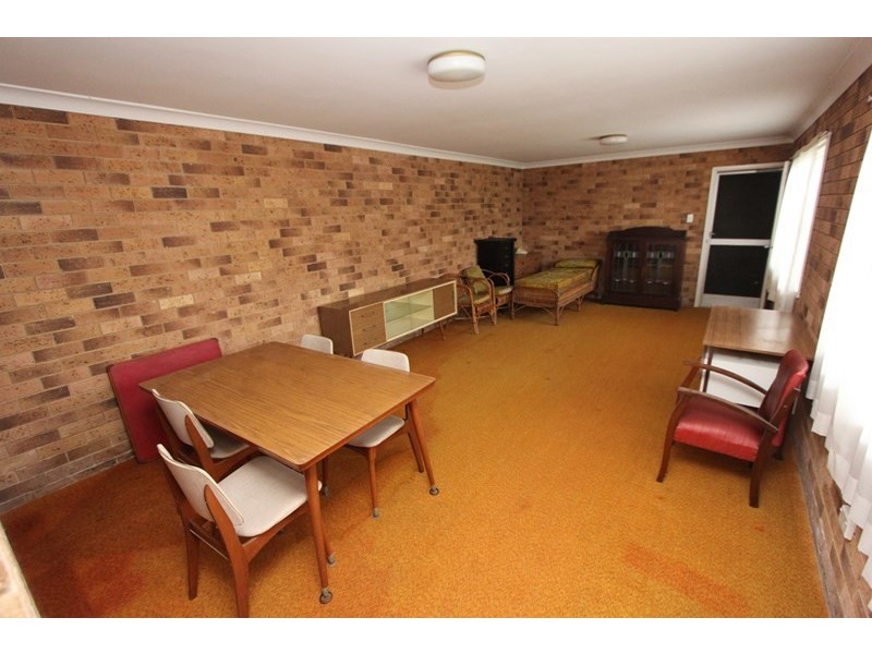 17 Berry Avenue, Green Point NSW 2251