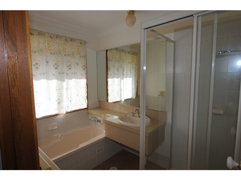 35 James Sea Drive, Green Point NSW 2251