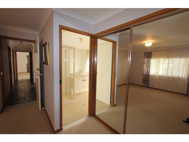 35 James Sea Drive, Green Point NSW 2251
