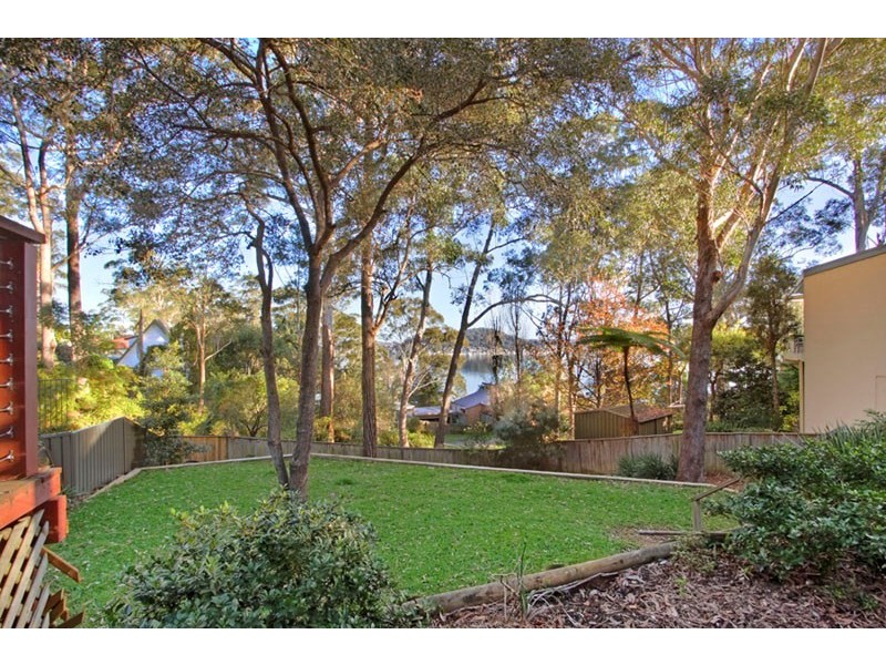 6 Lexington Parade, Green Point NSW 2251