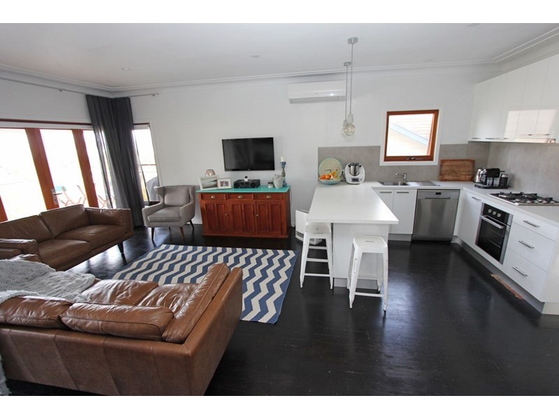 20 Carrol Avenue, East Gosford NSW 2250