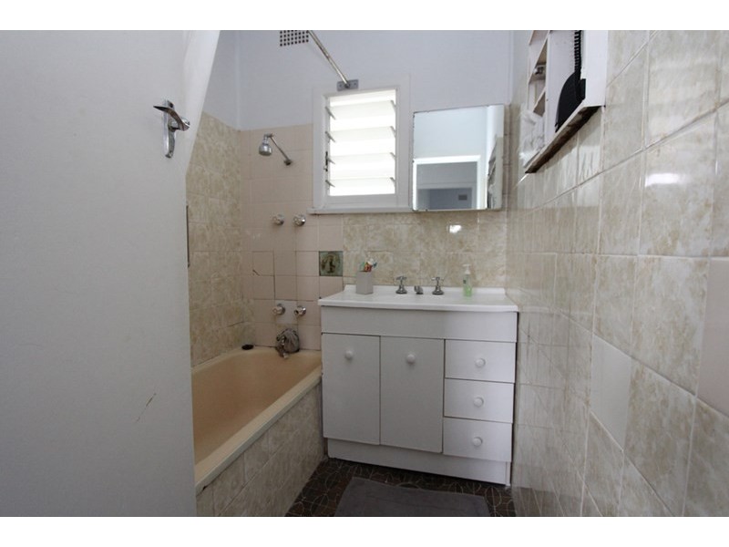 20 Carrol Avenue, East Gosford NSW 2250