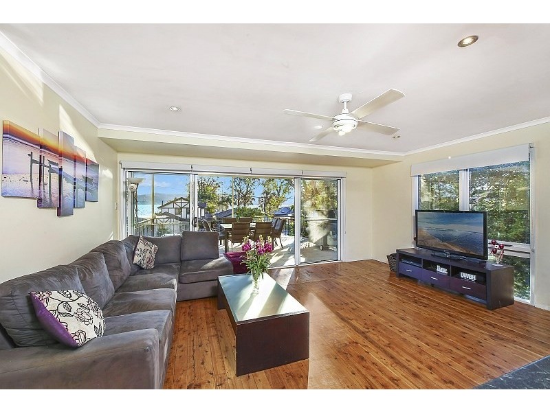 22 Edgewater Avenue, Green Point NSW 2251