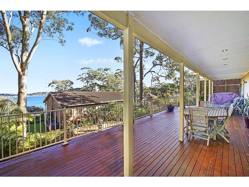 12 Lexington Parade, Green Point NSW 2251