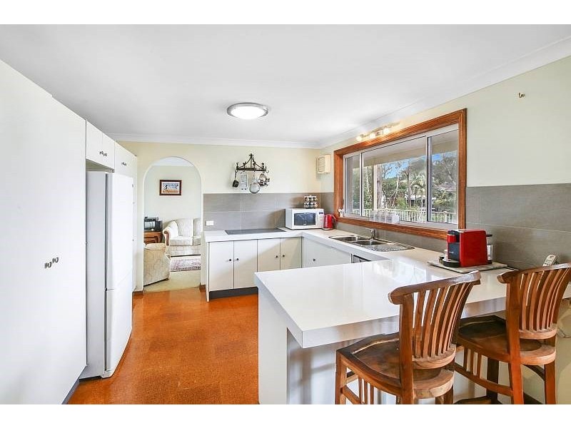 12 Lexington Parade, Green Point NSW 2251