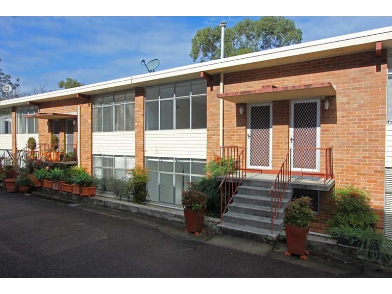 8/63 Donnison Street, West Gosford NSW 2250