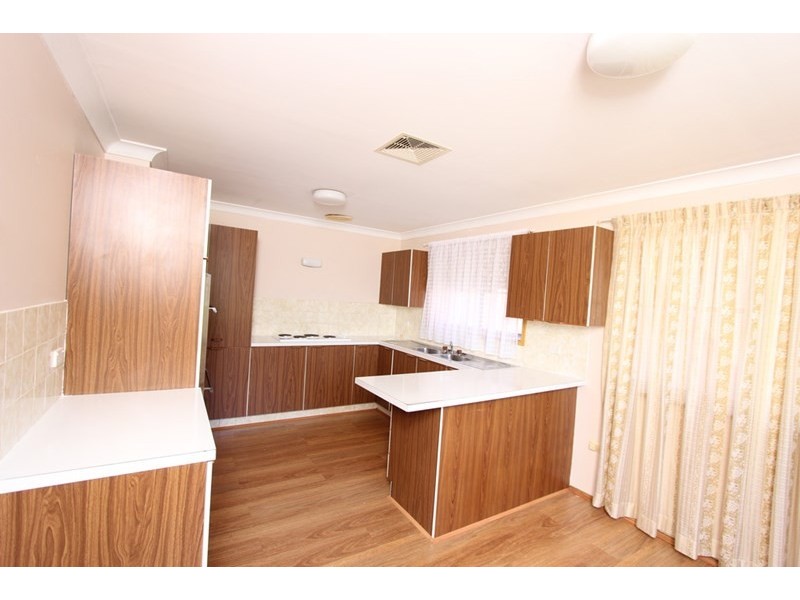 17 Berry Street, Green Point NSW 2251
