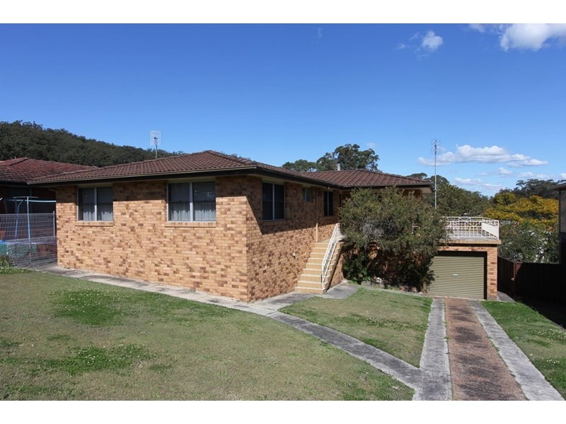 17 Berry Street, Green Point NSW 2251