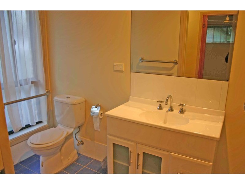 2A Algona Avenue, Kincumber NSW 2251