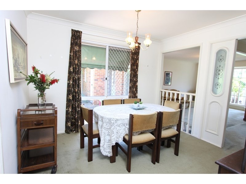 6 Henzel Road, Green Point NSW 2251