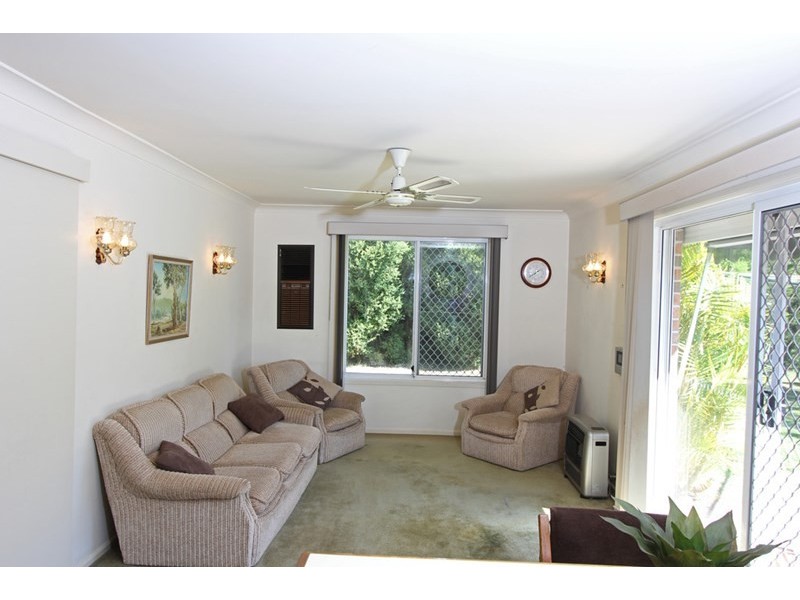 6 Henzel Road, Green Point NSW 2251