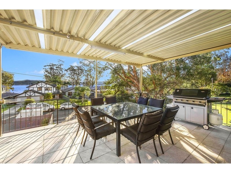 22 Edgewater Avenue, Green Point NSW 2251