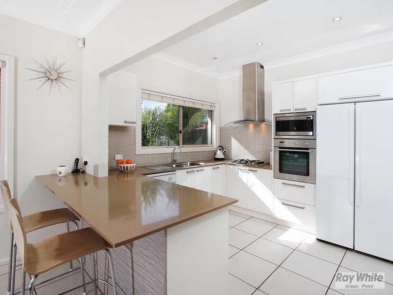 5 Lexington Parade, Green Point NSW 2251