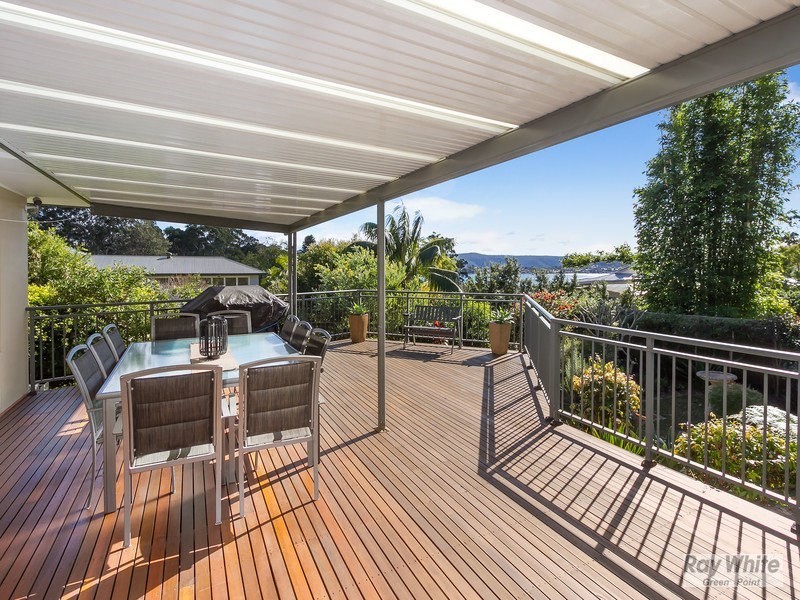 5 Lexington Parade, Green Point NSW 2251
