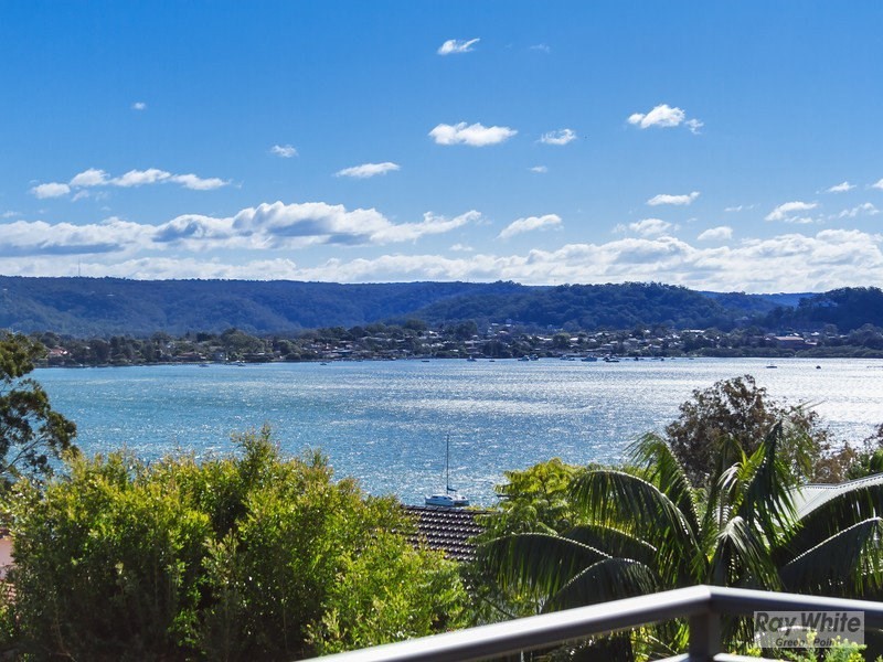 5 Lexington Parade, Green Point NSW 2251