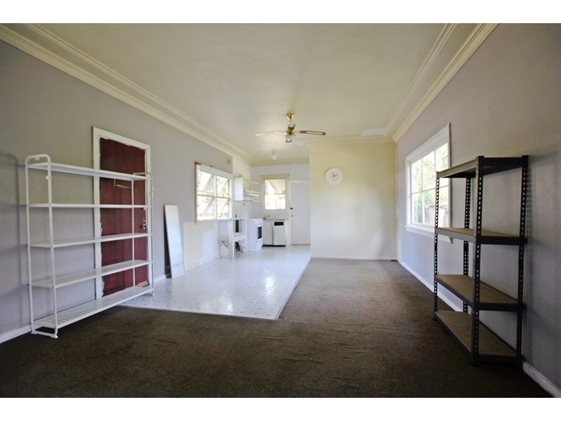 389 Avoca Drive, Green Point NSW 2251