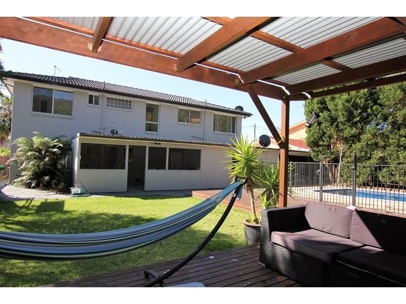 200 Avoca Drive, Green Point NSW 2251