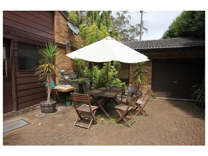 4 CUDGEE Close, Green Point NSW 2251