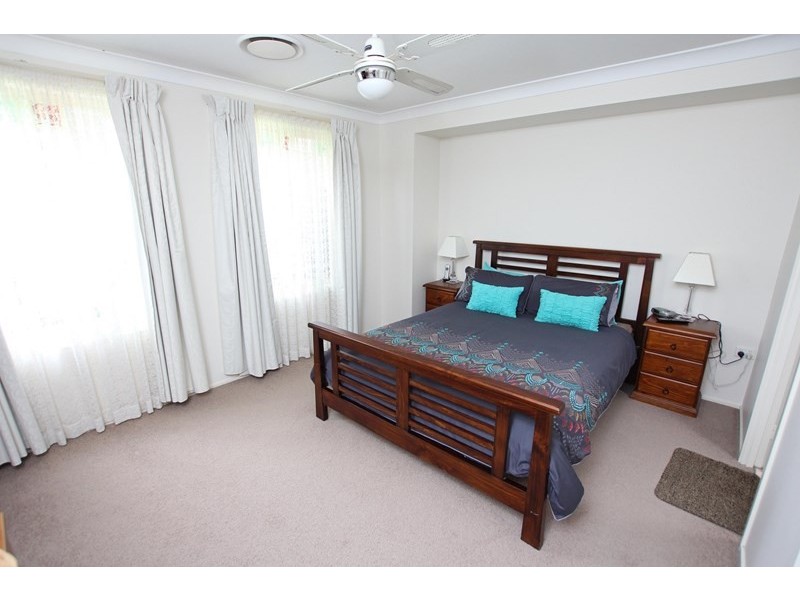 10 Sandpiper Place, Green Point NSW 2251