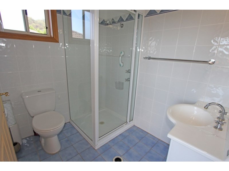 11 Mount Place, Green Point NSW 2251