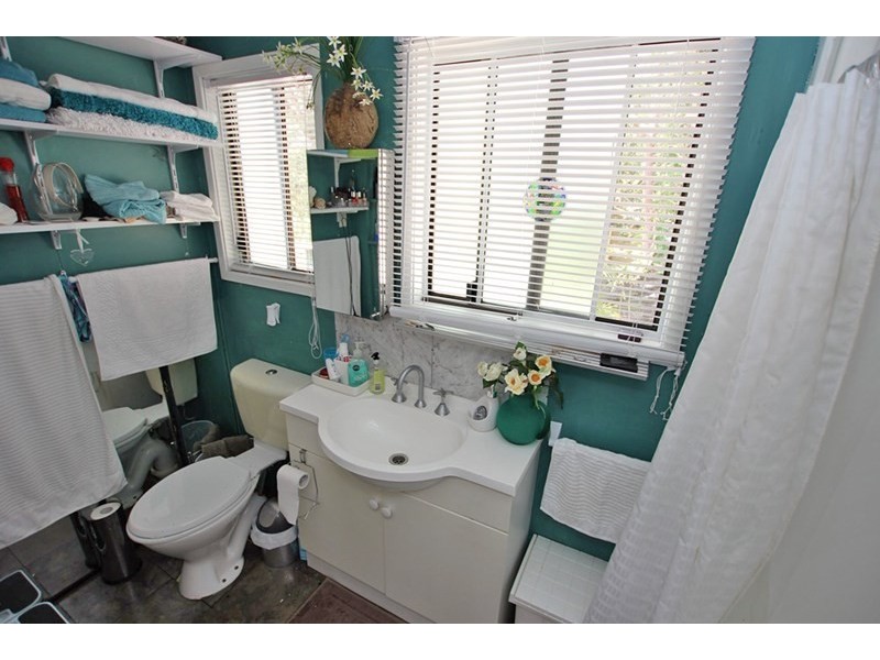 28 Second Avenue, Broadlands Estate, Green Point NSW 2251