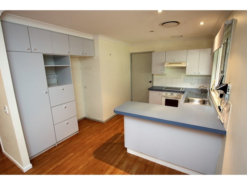 10 Ernest Street, Green Point NSW 2251