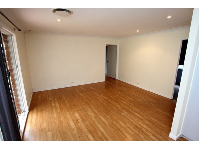 10 Ernest Street, Green Point NSW 2251