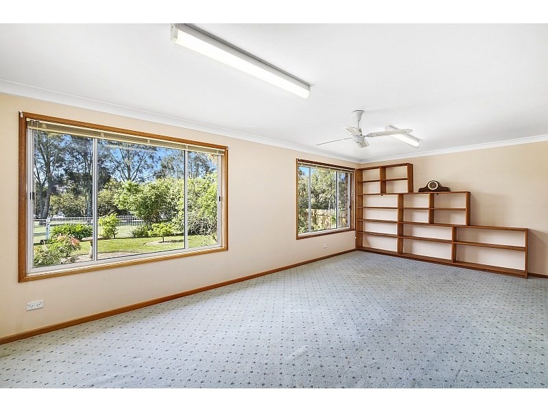 67 Bayline Drive, Point Clare NSW 2250