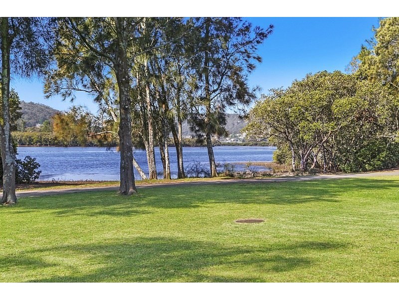67 Bayline Drive, Point Clare NSW 2250