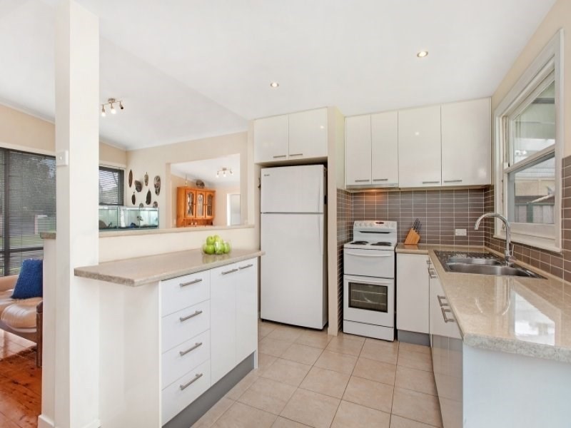 27 Emora Avenue, Davistown NSW 2251