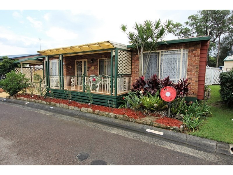 40 First Ave, Broadlands Estate, Green Point NSW 2251