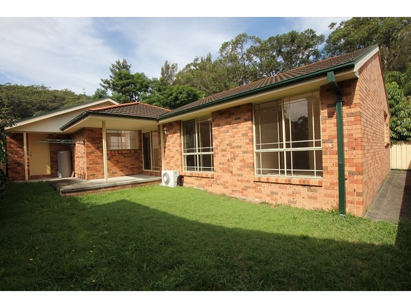 2/235 Avoca Drive, Green Point NSW 2251