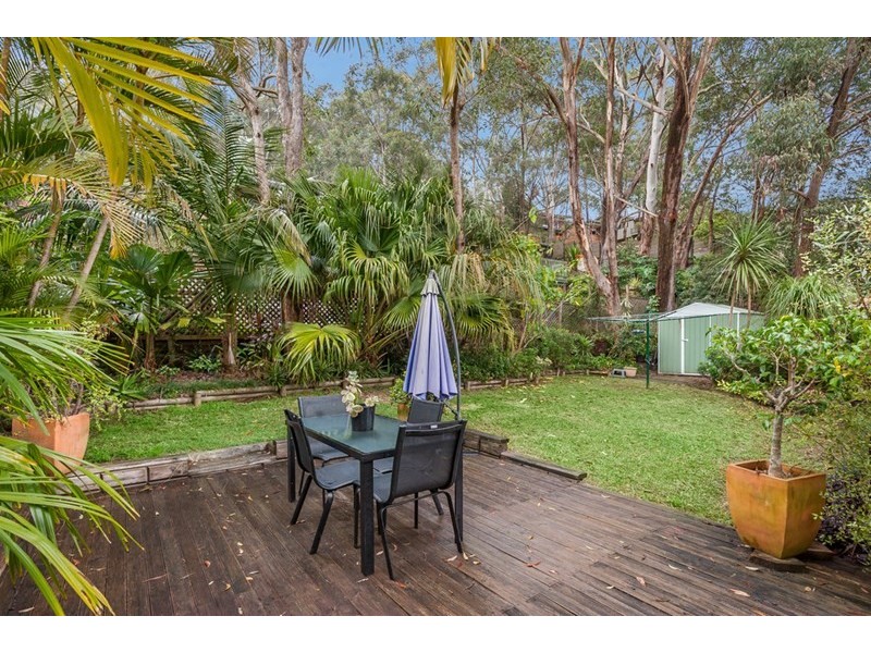 9 Redgrove Street, Green Point NSW 2251